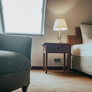 Standard Zimmer mit Kingsize-Bett